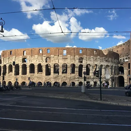 Apartment Delightful 100 Meters From The Colosseum *