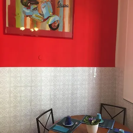 Delightful 100 Meters From The Colosseum